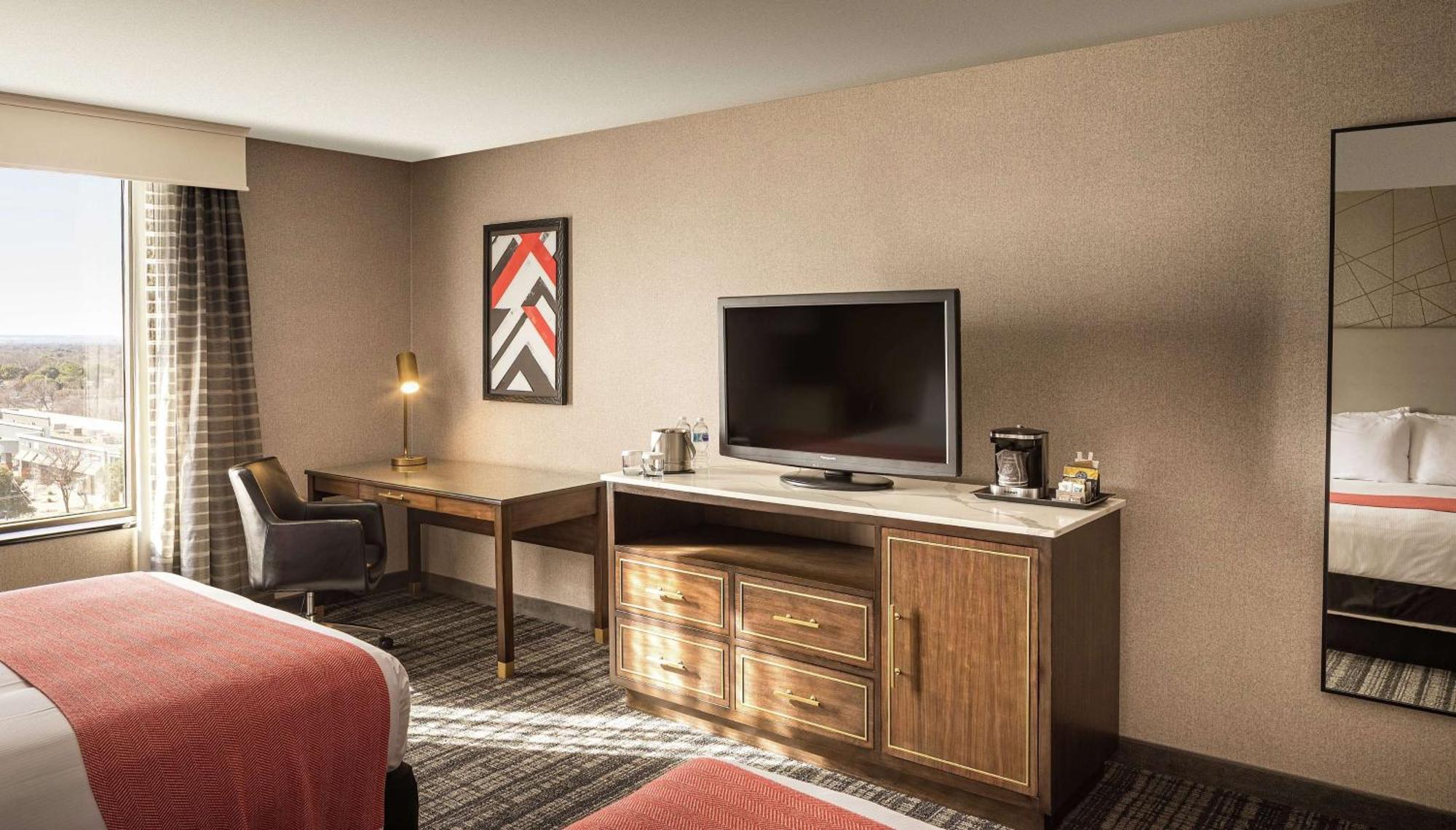 Doubletree By Hilton Dallas Near The Galleria Dış mekan fotoğraf